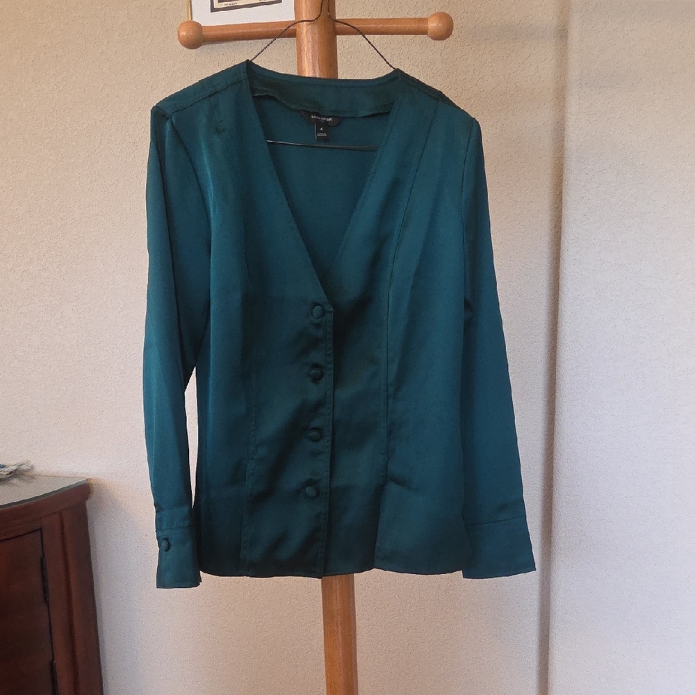Banana Republic Emerald Green Button-Front V-Neck Blouse, Size 4